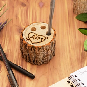 Tree Stump Guest Book Pen Stand | Rustic 3 Pen Holder | Personalized, Engraved by Hand | Wedding Gift Table Wood Triple Pen Keeper
