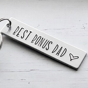 Dad Keychain, Best Bonus Dad Keychain, Fathers Day Keychain, Stepdad Keychain, Custom Keychain Gift, Stepdad Gift, Mom Gift, Hand Stamped
