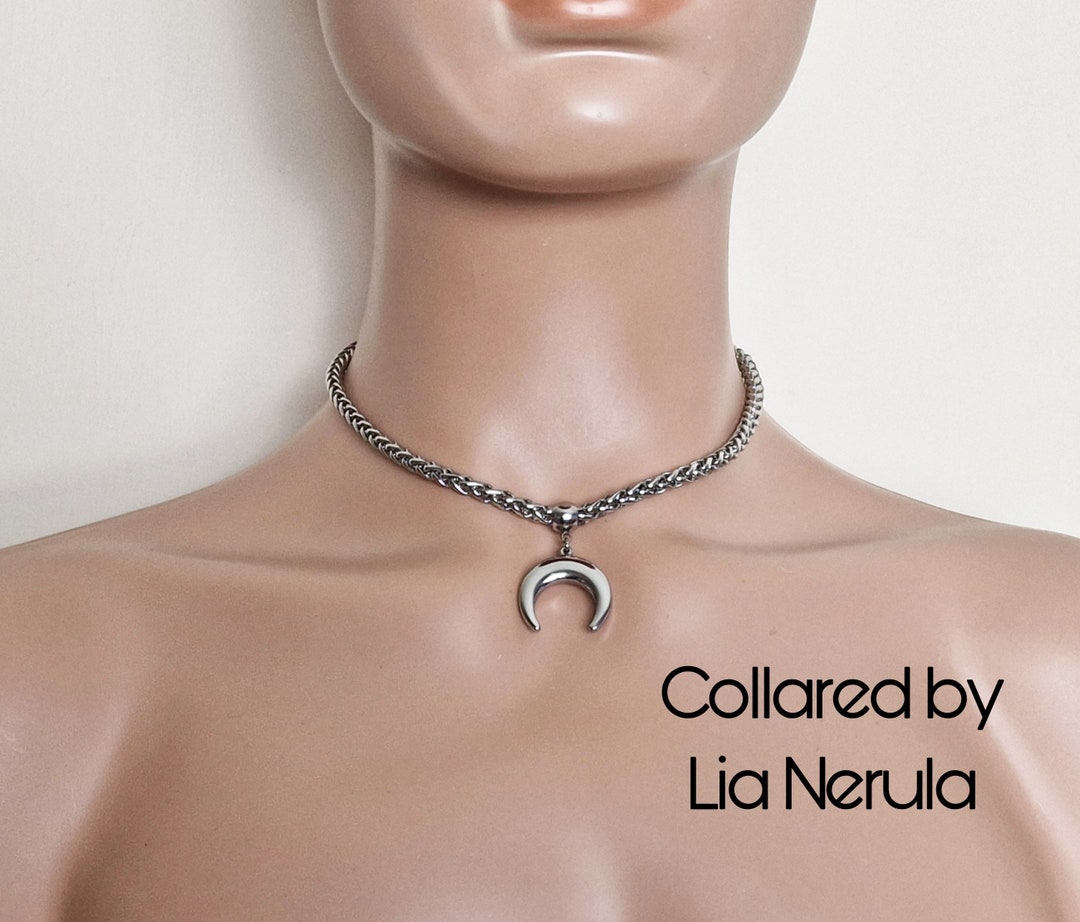 Moon Collar Necklace, Discreet Day Collars for Subs, 24/7 Chunky Chain
