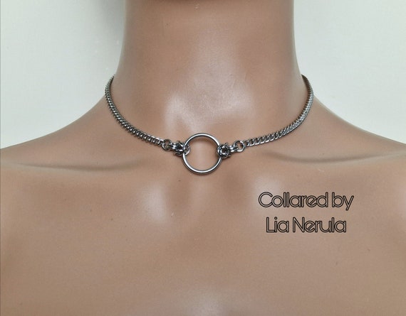 24/7 O Ring Day Collar: Stainless Steel Curb Chain Byzantine Accent And Locking Option