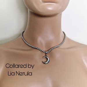 Crescent Moon Collar: Stainless Steel Chain Necklace with Hex Lock