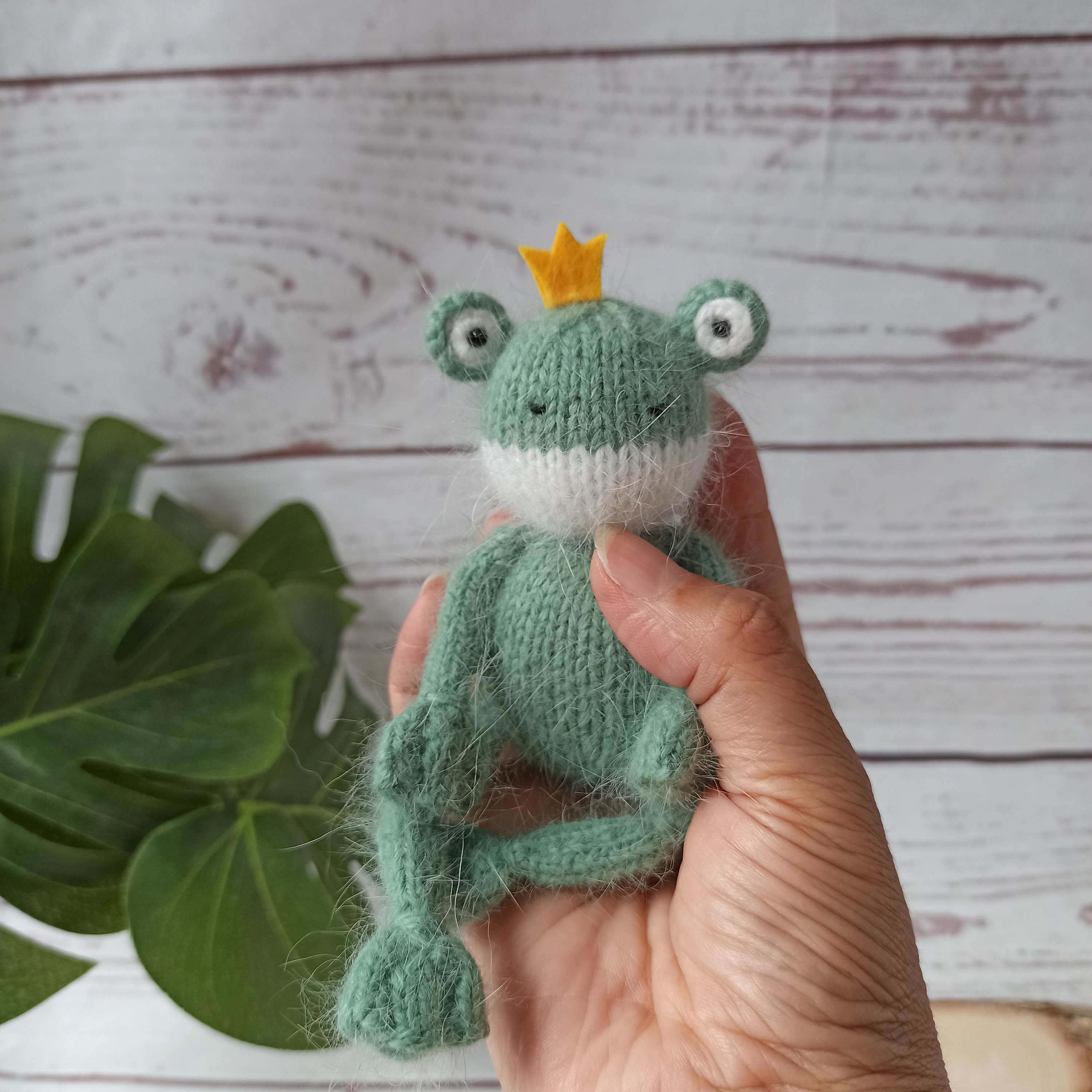 Knitted Frog Toy for Photography Props, Toys for Photosession, Stuffed ...