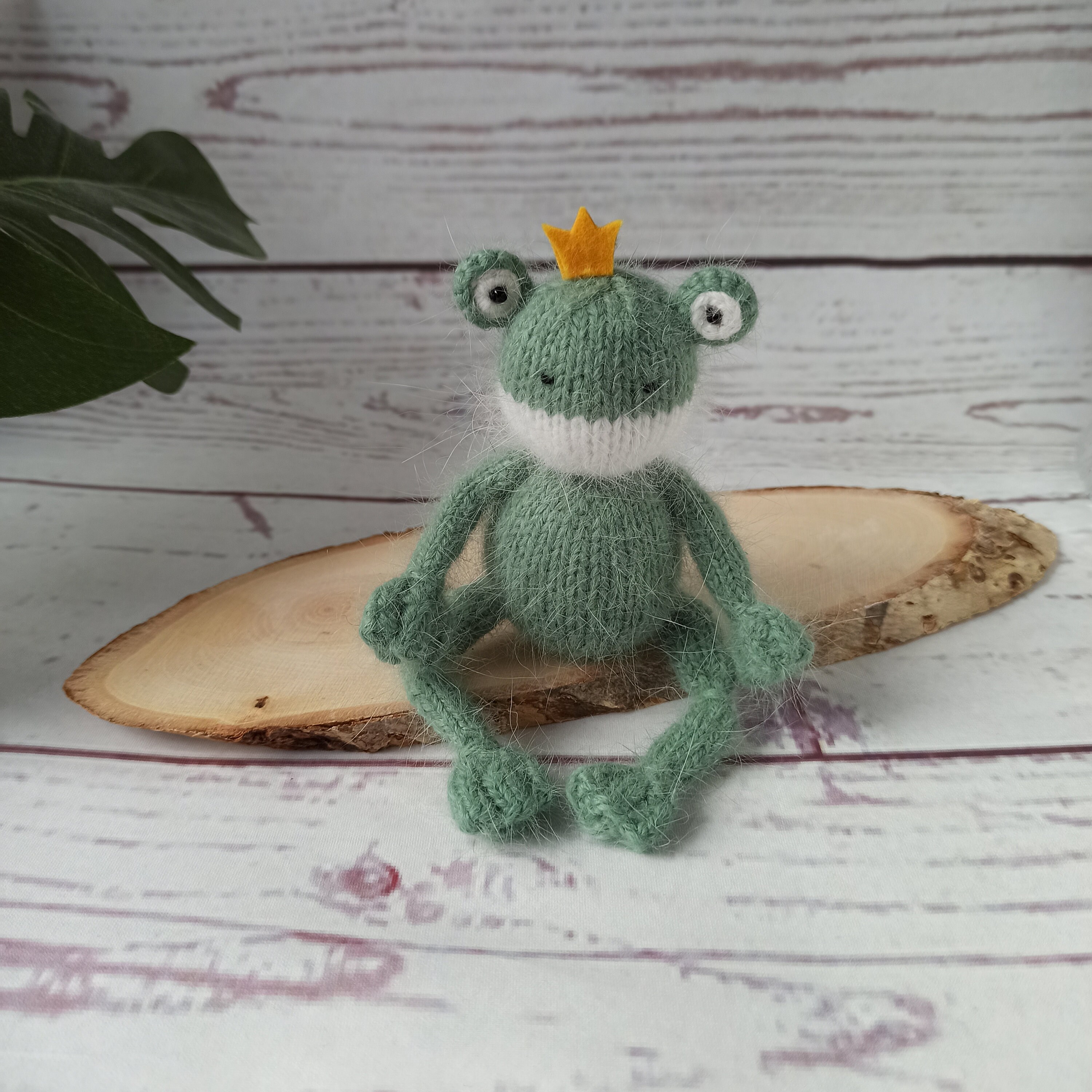 Knitted Frog Toy for Photography Props, Toys for Photosession, Stuffed ...