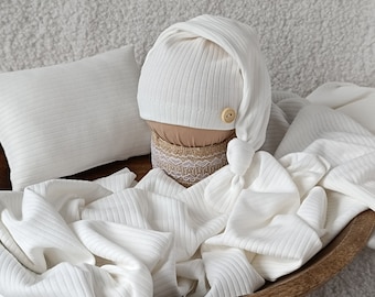 Weißes Set für die Neugeborenenfotografie, Rips-Wickeltuch aus Baumwollstoff, weißes Minikissen, lange Neugeborenen-Schlafmütze, Accessoires für die Babyfotografie
