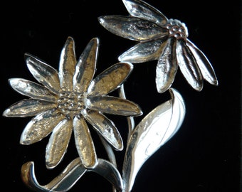 Hallmarked silver sunflower brooch, flowering plants in a pot, sunny flowers lover, botanical wedding jewellery, mothers day wife gift