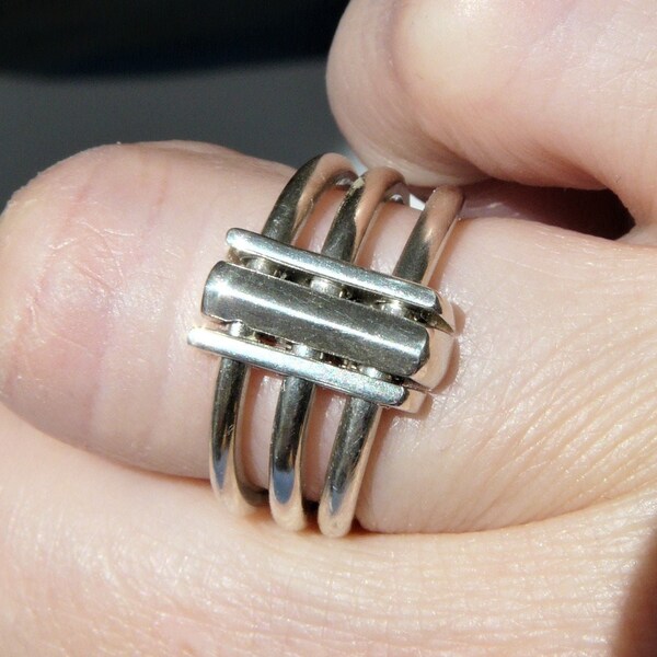 Moving Parts Ring - Etsy