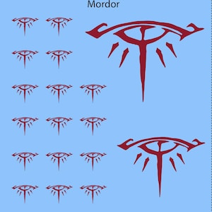 Pode incluir: Uma folha de adesivos com o símbolo do Olho de Sauron do Senhor dos Anéis. O símbolo é um olho vermelho com uma pupila preta, rodeado por um anel vermelho. Os adesivos estão dispostos em uma grade, com a palavra "Mordor" impressa na parte superior da folha.