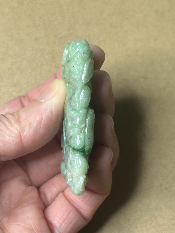 Vintage jadeite patterned rectangular pendant - image 4