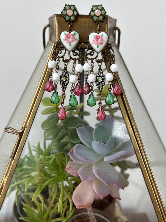 Romantic enamel floral/heart dangling earrings - image 7