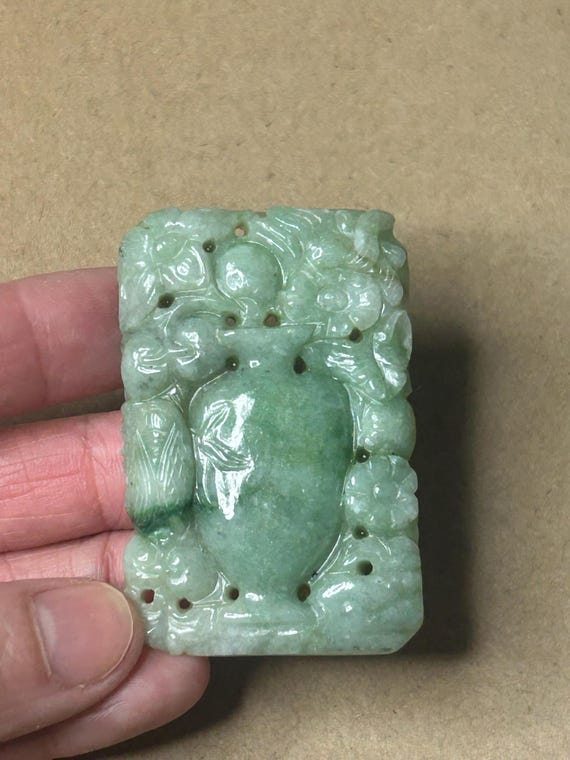 Vintage jadeite patterned rectangular pendant - image 3