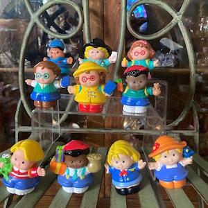 Fisher Price Little People Boys and Girls. Set of 10. 2.5 inches tall. New Condition.