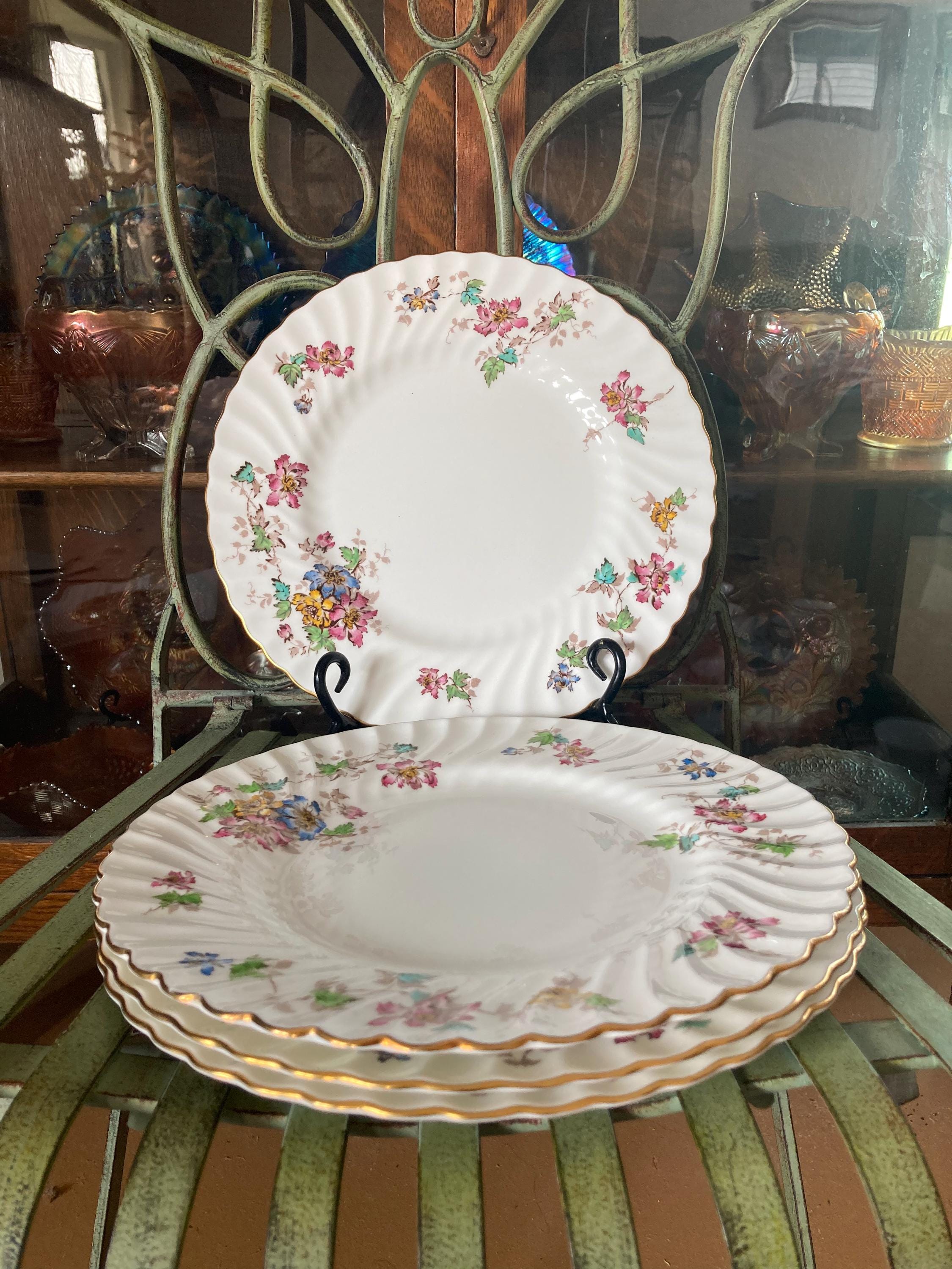 Minton Vermont Dinner Plates. Set of 4. 10.75 Inches Diameter