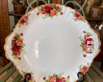 Royal Albert Old Country Roses Cake Plate.  Handled. 10.5 inches wide. Produced in England 1962.