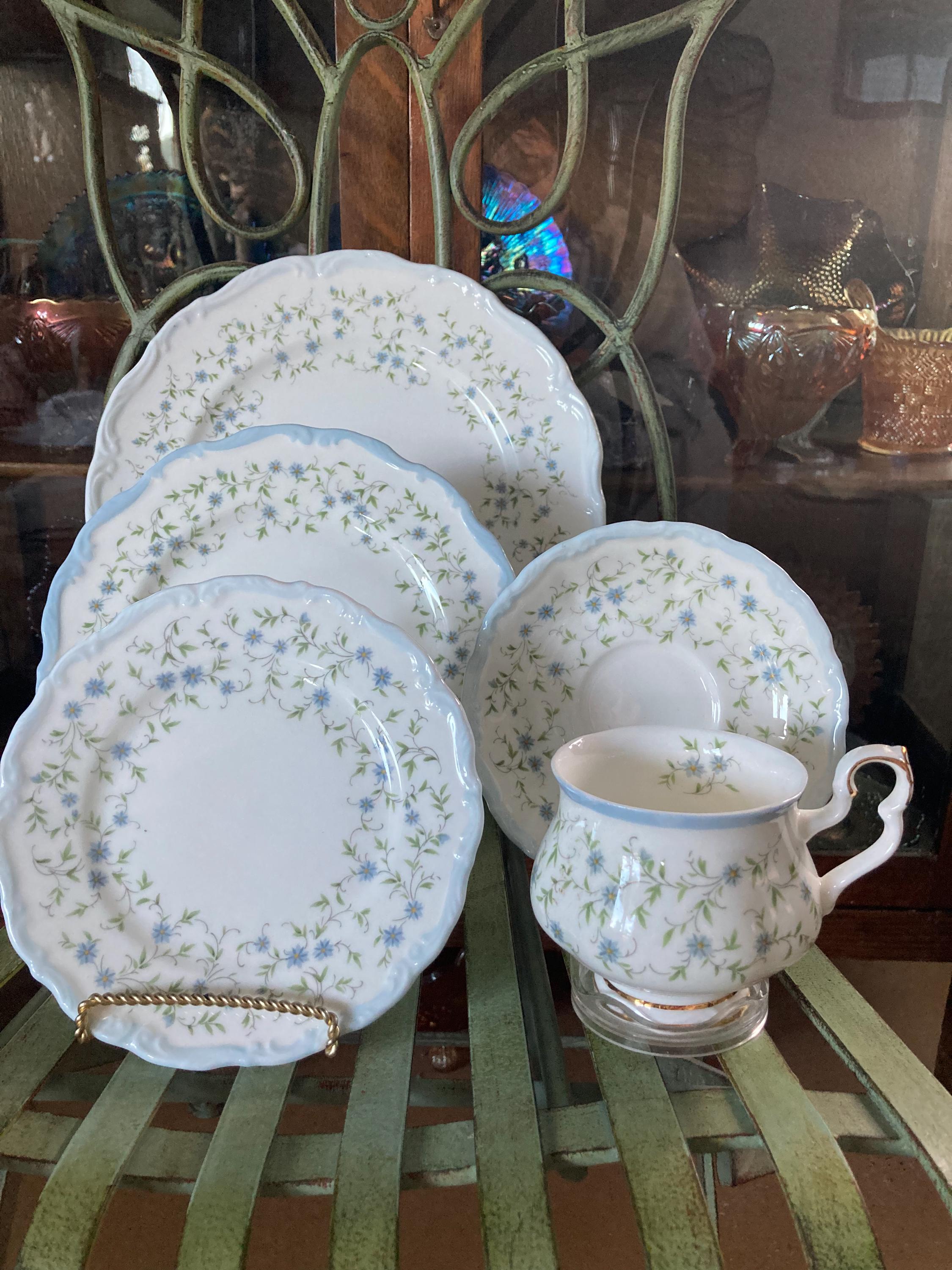 Royal Albert Caroline - Etsy