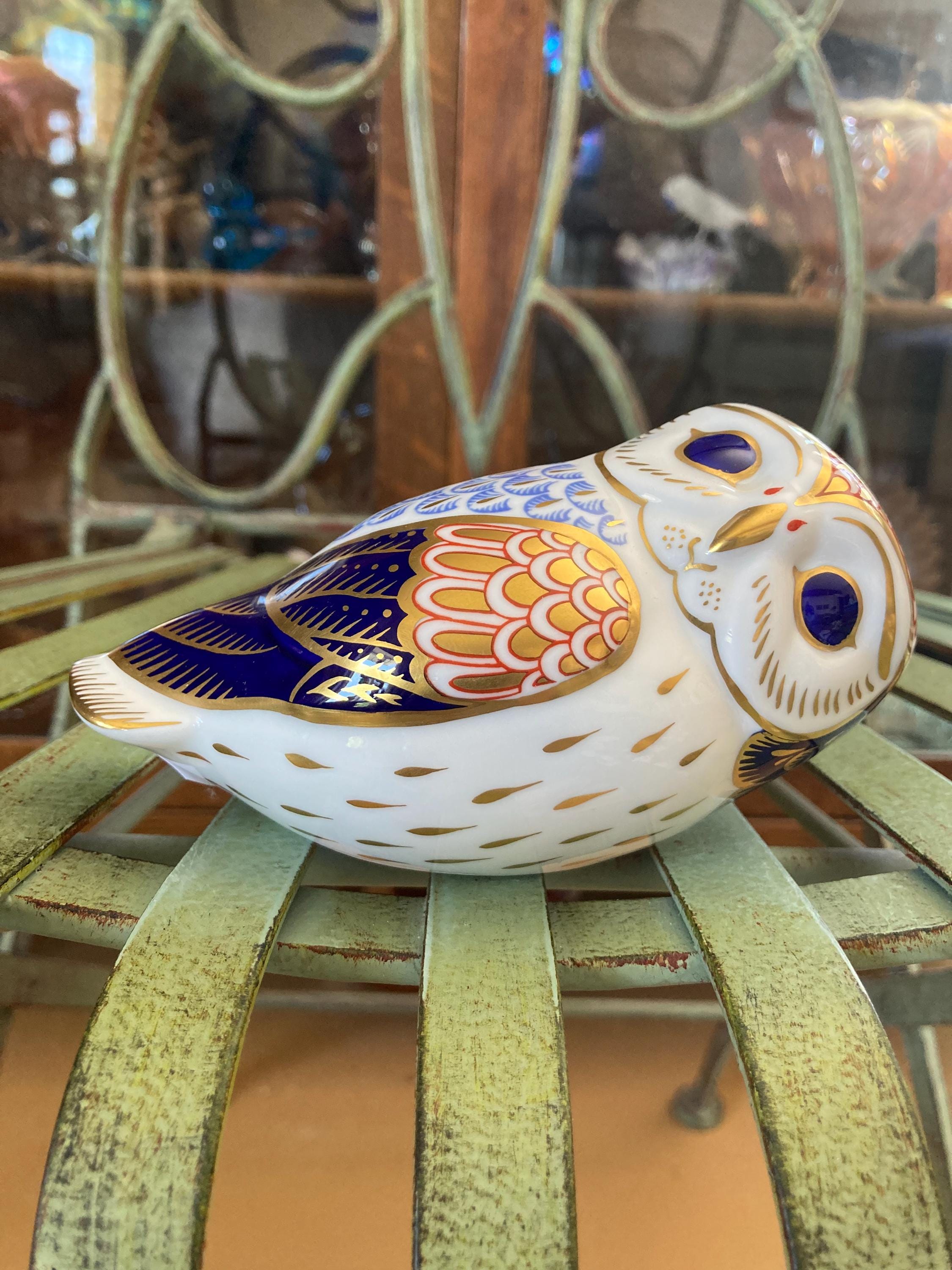 Royal Crown Derby Owl Paperweight. Imari. 5 Inches Wide. Produced