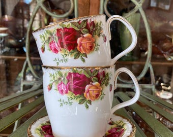 Royal Albert Old Country Roses Serving Platter. 13 Inches Wide