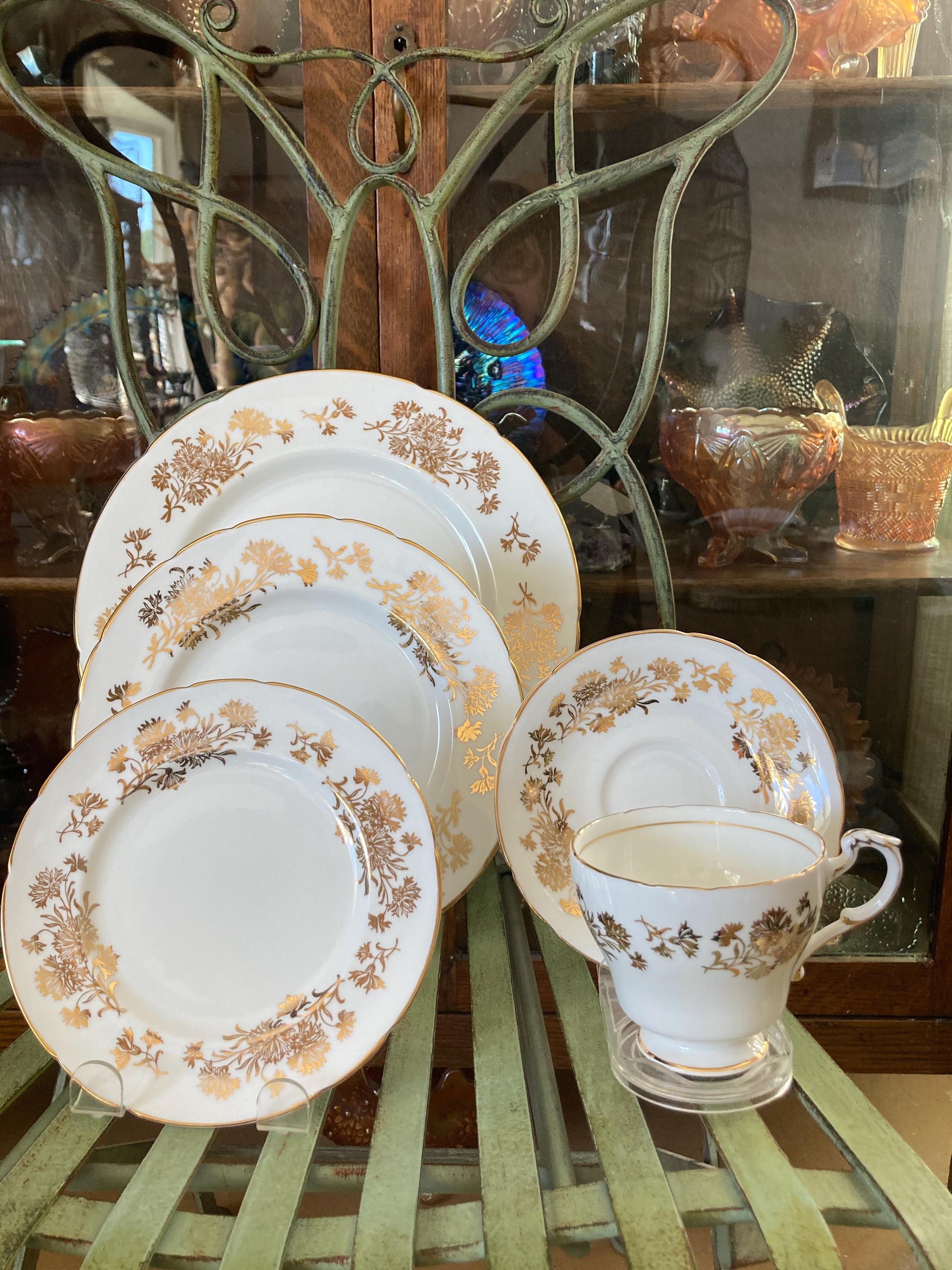 Paragon Golden Carnation 5 Piece Place Setting, 3 Plates, Teacup