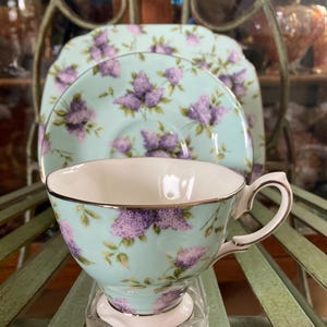 Royal Albert Lilac Lane Trio. Platinum Trim. Archive Collection