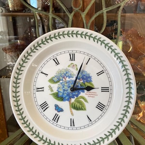 Portmeirion Botanic Garden Clock. 10.5 Inches Diameter . Hydrangea