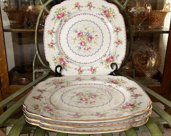 Assiettes plates Royal Albert Petit Point. Jeu de 4,9 pouces carrés. Produite en Angleterre de 1932 à 2001.