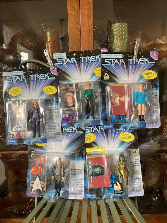 Star Trek Figures. Sealed Set of 5. Produced by Playmates 1990's
