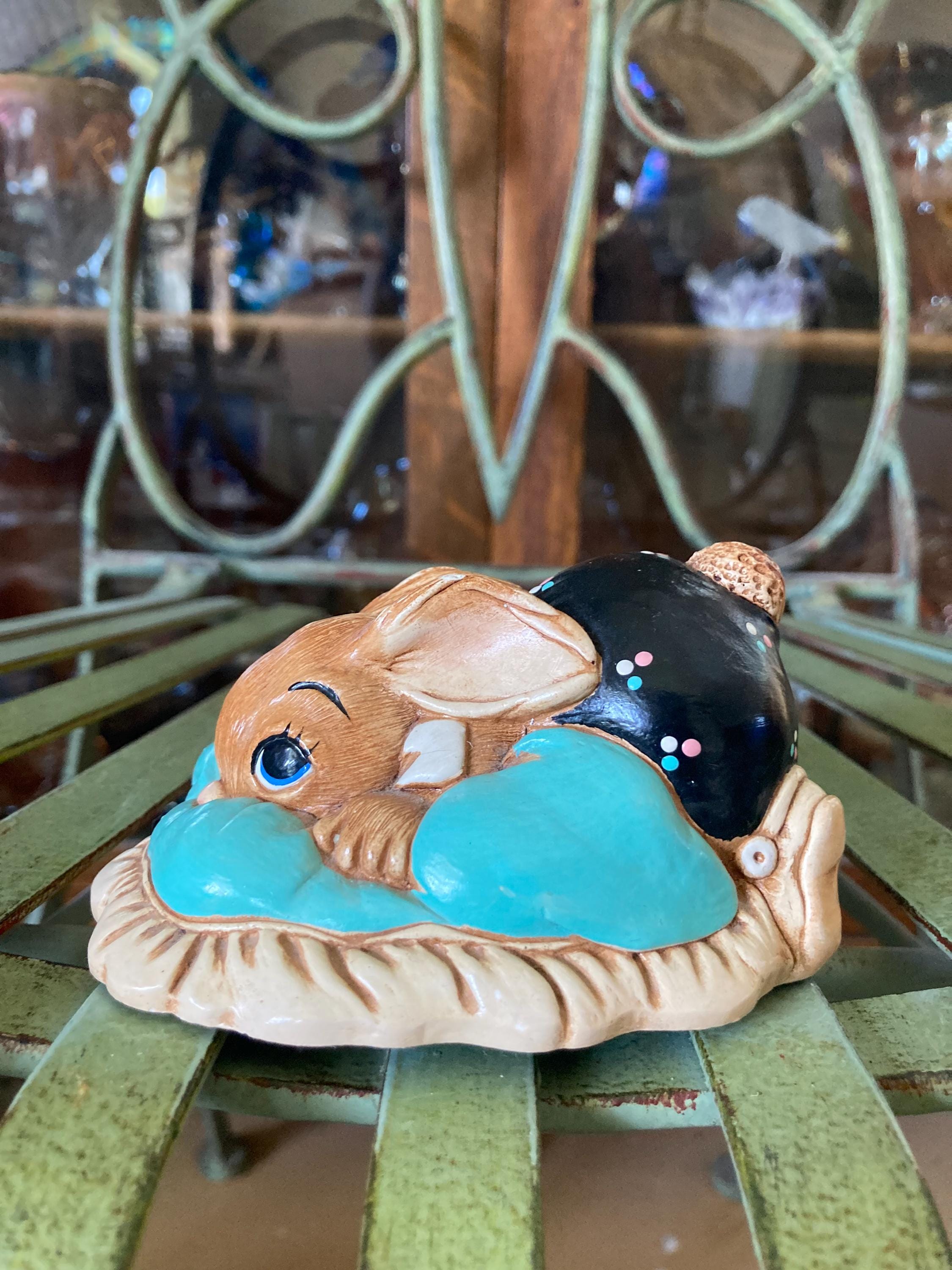 Pendelfin “dodger” Rabbit. 4 Inches Wide. Produced in England 1964