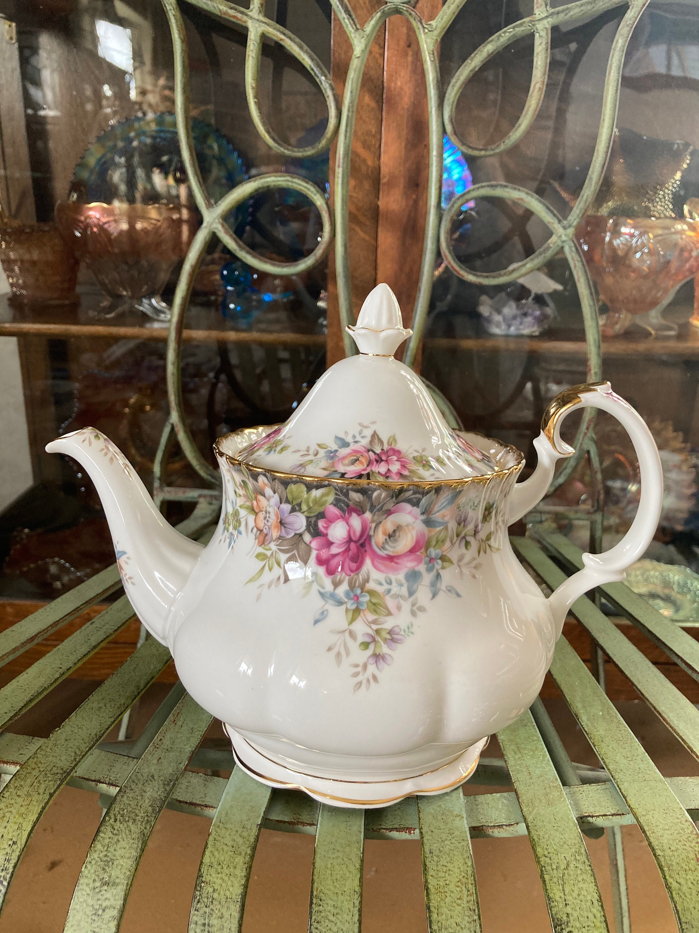   装飾ティーポット　ミニチュア　オールドカントリーローズ Royal Albert 装飾ティーポットミニチュアオールドカントリーローズ