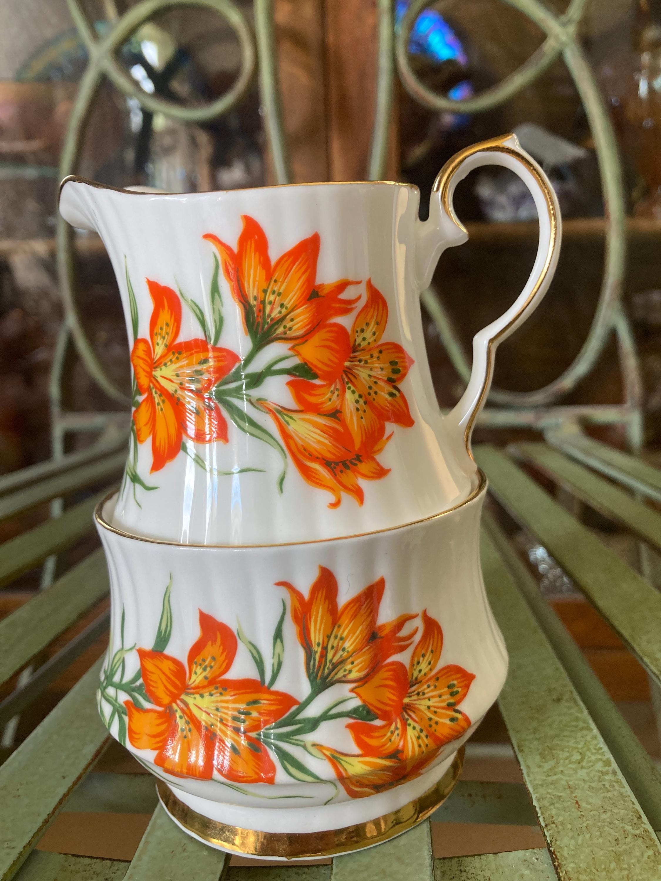 Royal Windsor Prairie Lily Creamer and Sugar Bowl. Yorkton