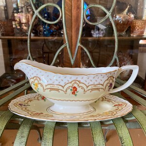 Royal Worcester Kensington Gravy Boat and Under Plate. 9 inches wide. Produced in England 1938.