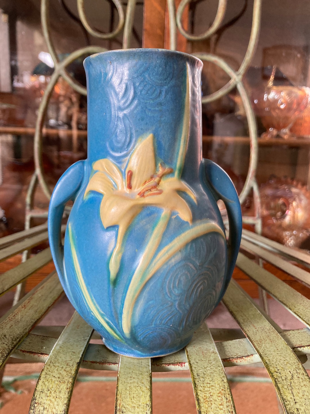 Roseville Pottery Zephyr Lily Blue Vase. Handled. 130-6. Produced