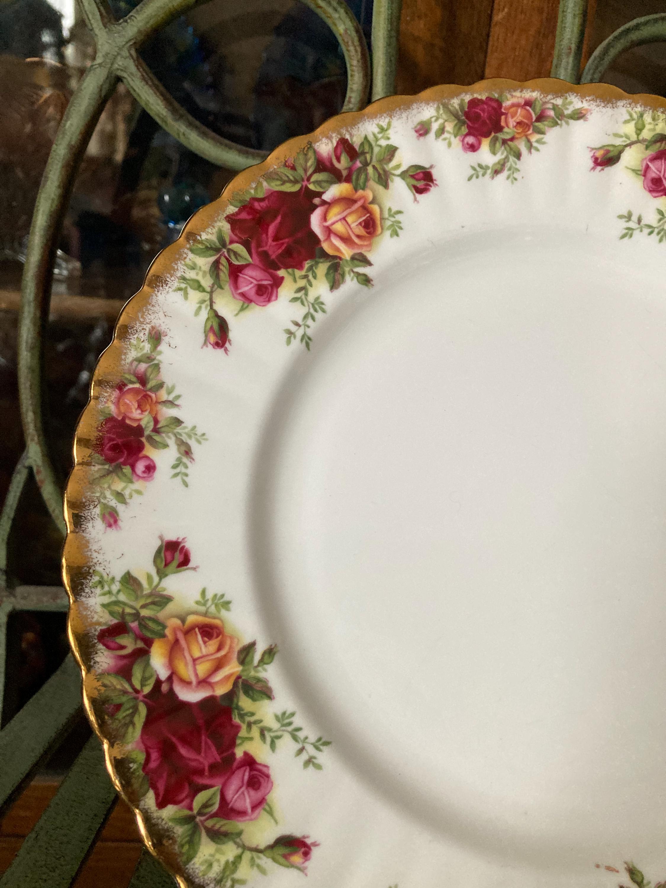 Royal Albert Old Country Roses Luncheon Plates. Set of 2. 9.25