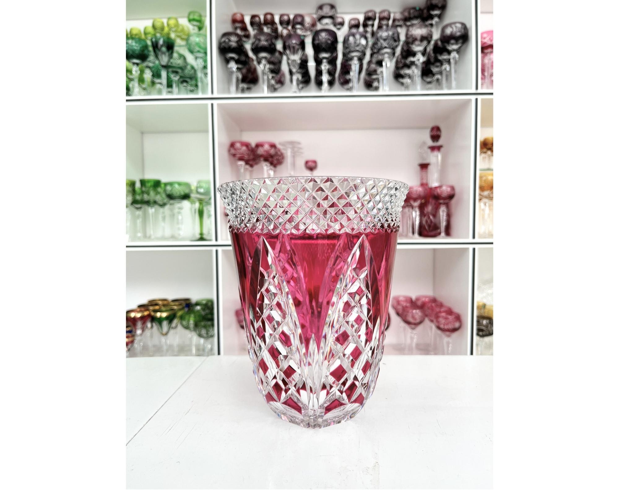 ヴァル・サン・ランベールの花瓶 | ピンククリスタル | サイン入り