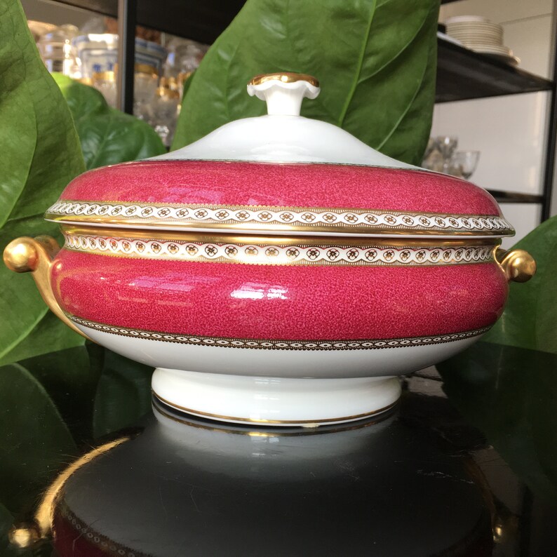 Round Covered Vegetable Bowl Tureen and Lid Wedgwood Etsy