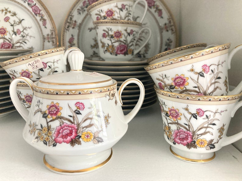 Tasses à thé sur pieds en porcelaine Noritake 8 Soucoupes 11 Sucrier 1 Rêve asiatique rose image 2