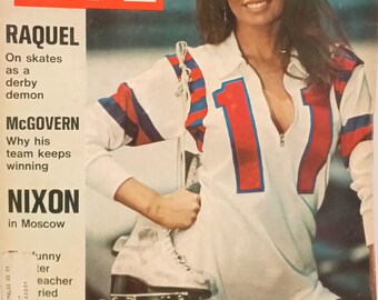 Life Magazine "Raquel Welch" (1940-2023) June 2nd 1972 Cover Issue (Vintage)