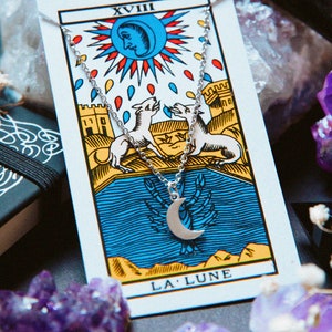 Luna MINI-MOON ~ Colgante SilverMoon. Encanto de la Luna. Cadena de plata. Joyas. Collar. Collar de bruja. Boho. Luna creciente. Grunge. Brujo.