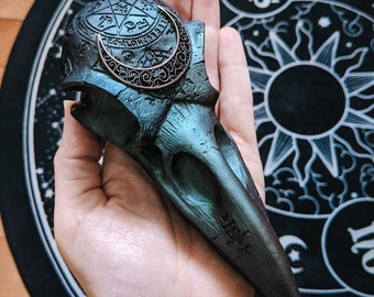 Luna SHINY GREEN RAVEN ~ Home. Decoration. Art. Gift. Crow. Resin. Goth. Witch. Moon. Skull. Moonphase. Crescent Moon. Magic. Dark.