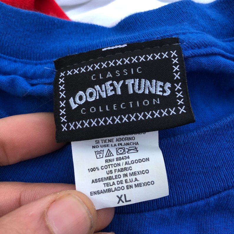 1998 Foghorn Leghorn Shirt LOONEY TUNES 90s Vintage Bugs bunny 90s nostalgia vintage clothing 90s clothing 90s gifts 90s cartoon shirt