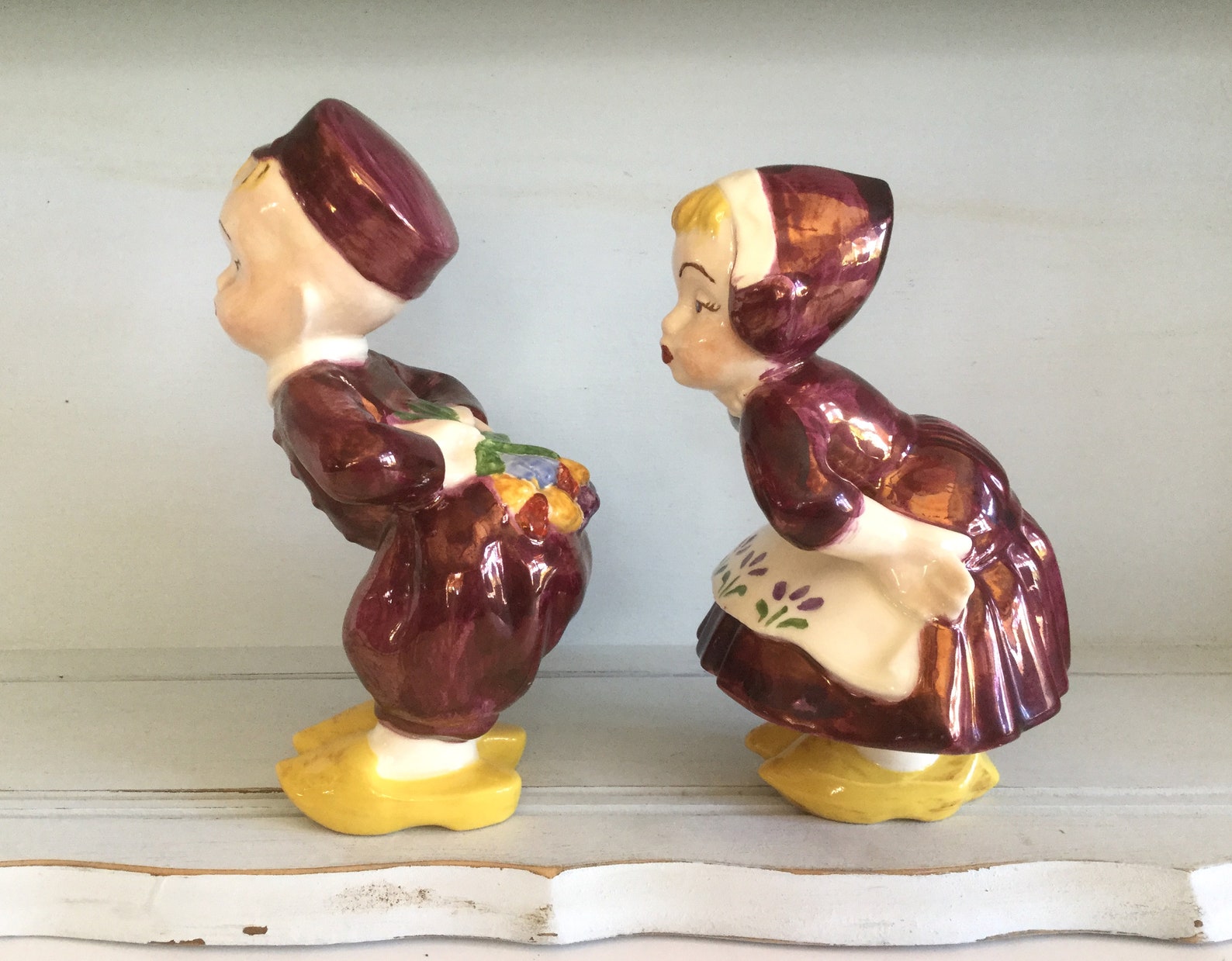Vintage Dutch Boy and Girl Kissing Figurines Holland Mold Etsy