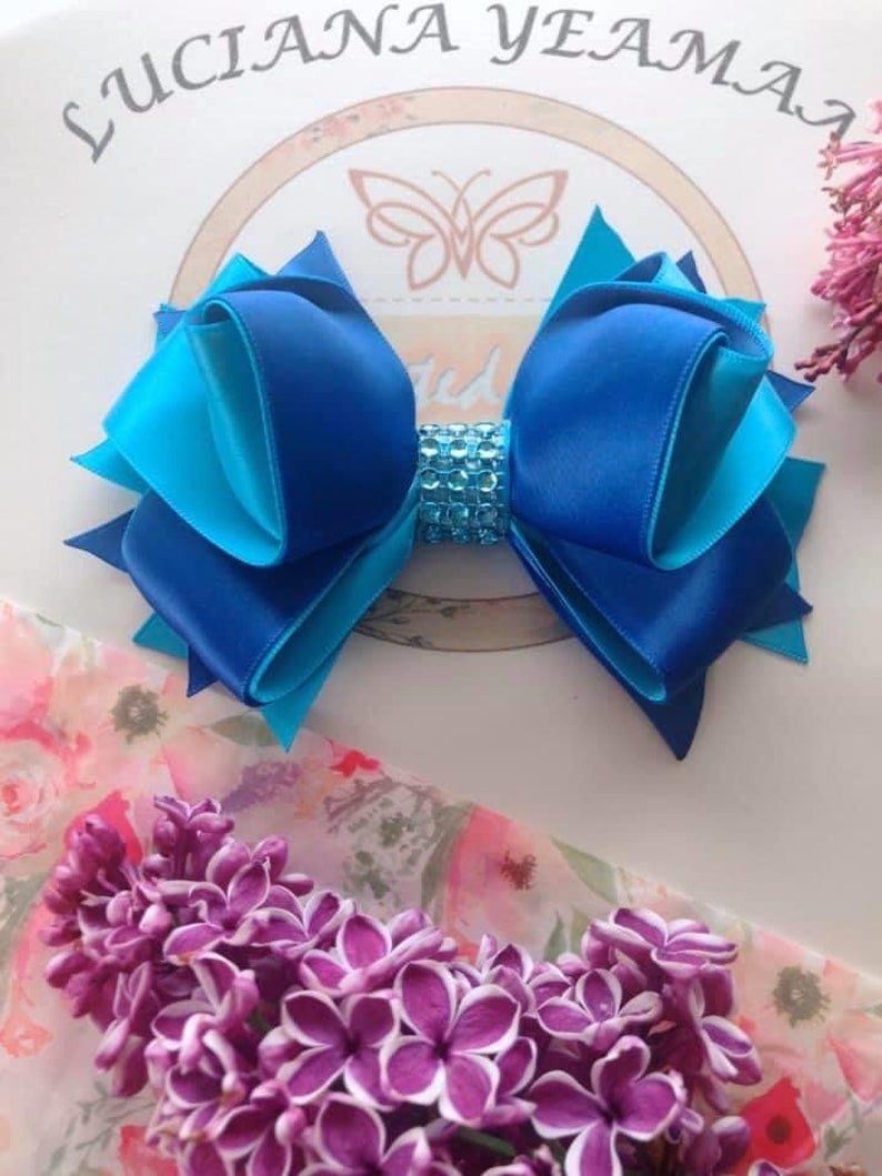 Medium Bows