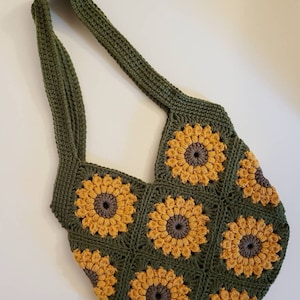 Crochet Sunflower Bag, Sunflower Tote,  Market Bag, Crochet Bag, Sunflower Purse, Handmade Tote, Boho Bag, Sunflower Bag, Handmade Bag