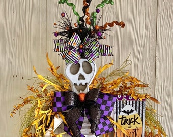 Halloween Skeleton Large Wreath for Front Door, Skeleton Decor for Halloween Party