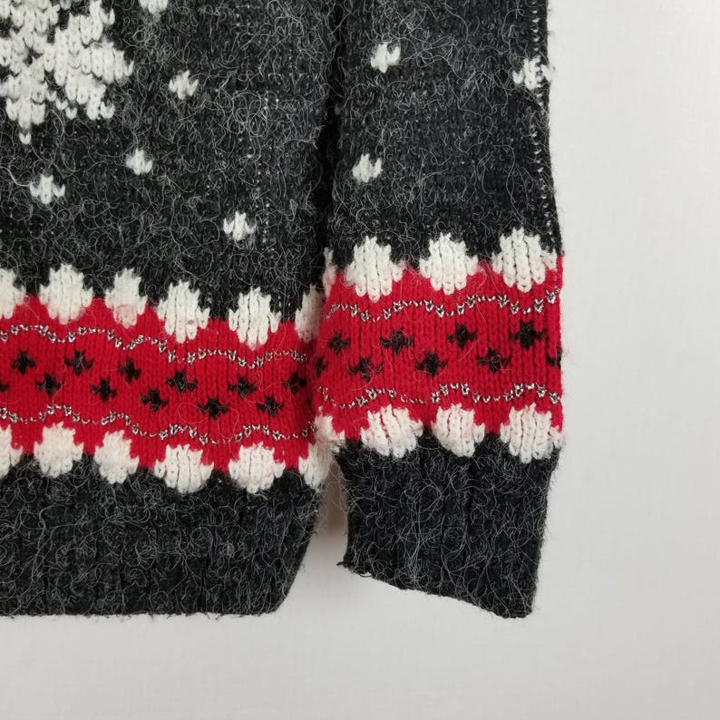 Partners Mervyns Vintage snowflakes geometric 100/% acrylic sweater size S