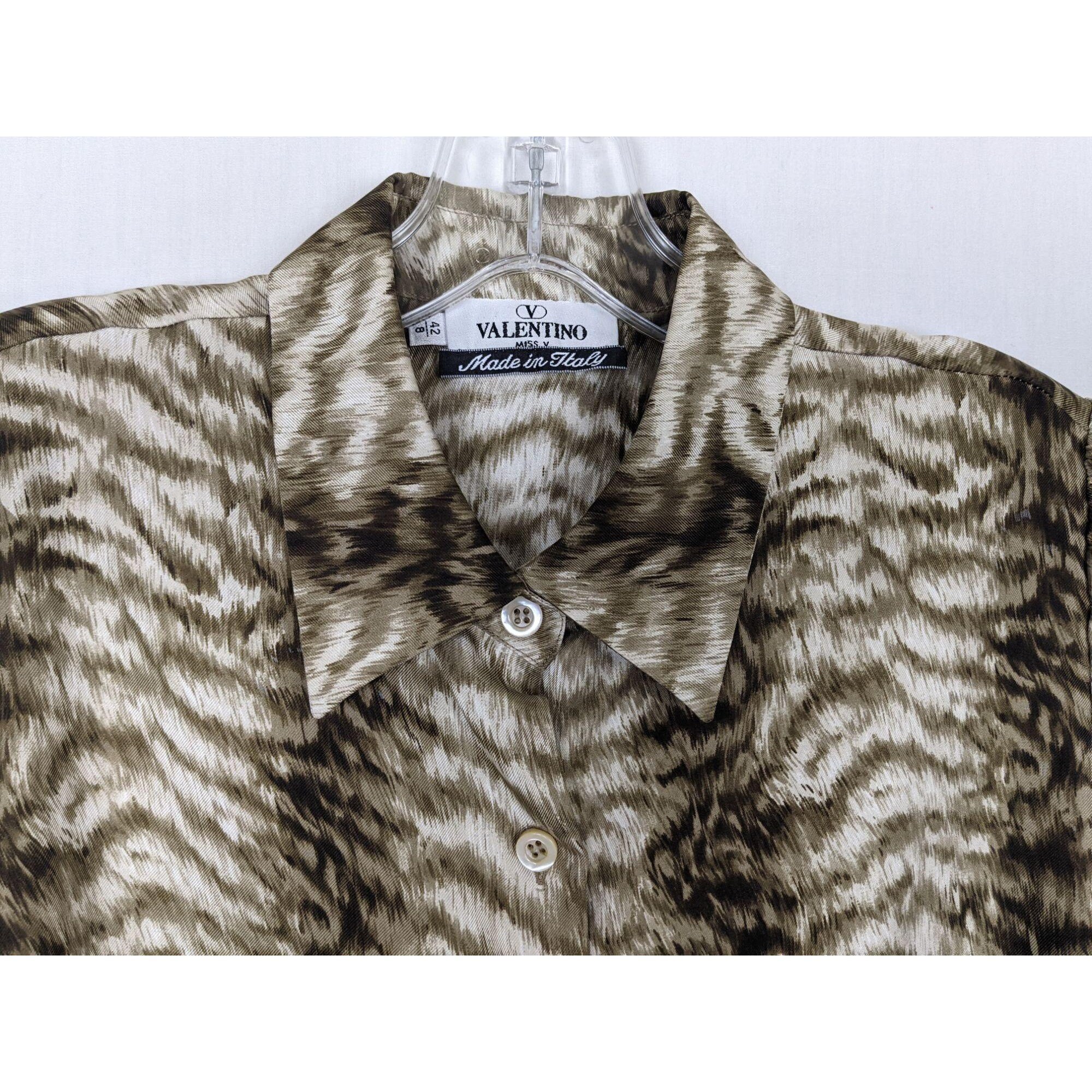 miss miss by valentino　ブラウス Valentino Miss V Long Sleeved Silk Button Front Tiger Print