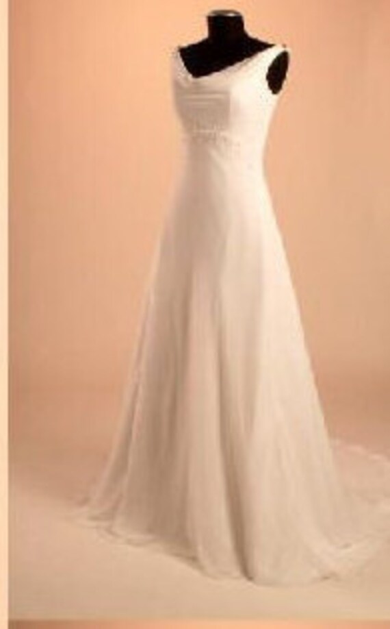 Simple Chiffon Wedding Gown, Ivory Size 10 Weddin… - image 2
