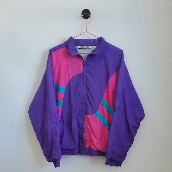 90s windbreaker outfit