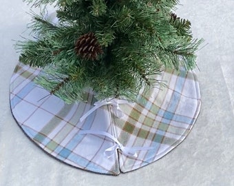 Handmade Mini Tree Skirt - Reversible - Tabletop Tree Skirt - Plaid Flannel - Gray Herringbone Flannel - 17 inches - Mini Tree Skirt