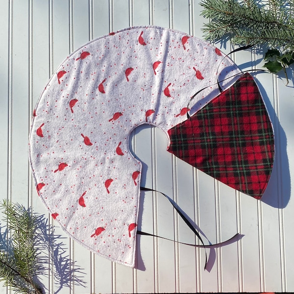 Handmade Mini Tree Skirt - Reversible - Tabletop Tree Skirt - Winter Cardinal Print - Red and Green Plaid Flannel -17 inches-Mini Tree Skirt