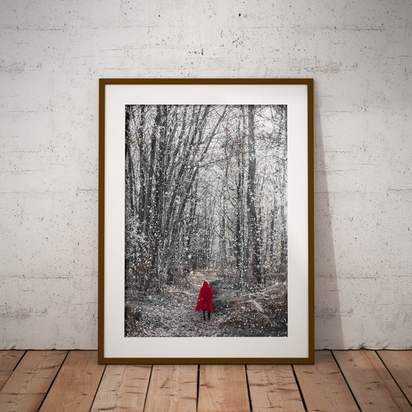 Photographie paysage hivernal, petit chaperon rouge, conte de fée