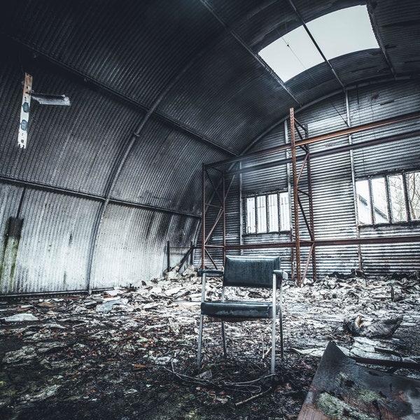 Foto eines verlassenen Fabriklagers, Foto einer Stadterkundung zur Wanddekoration